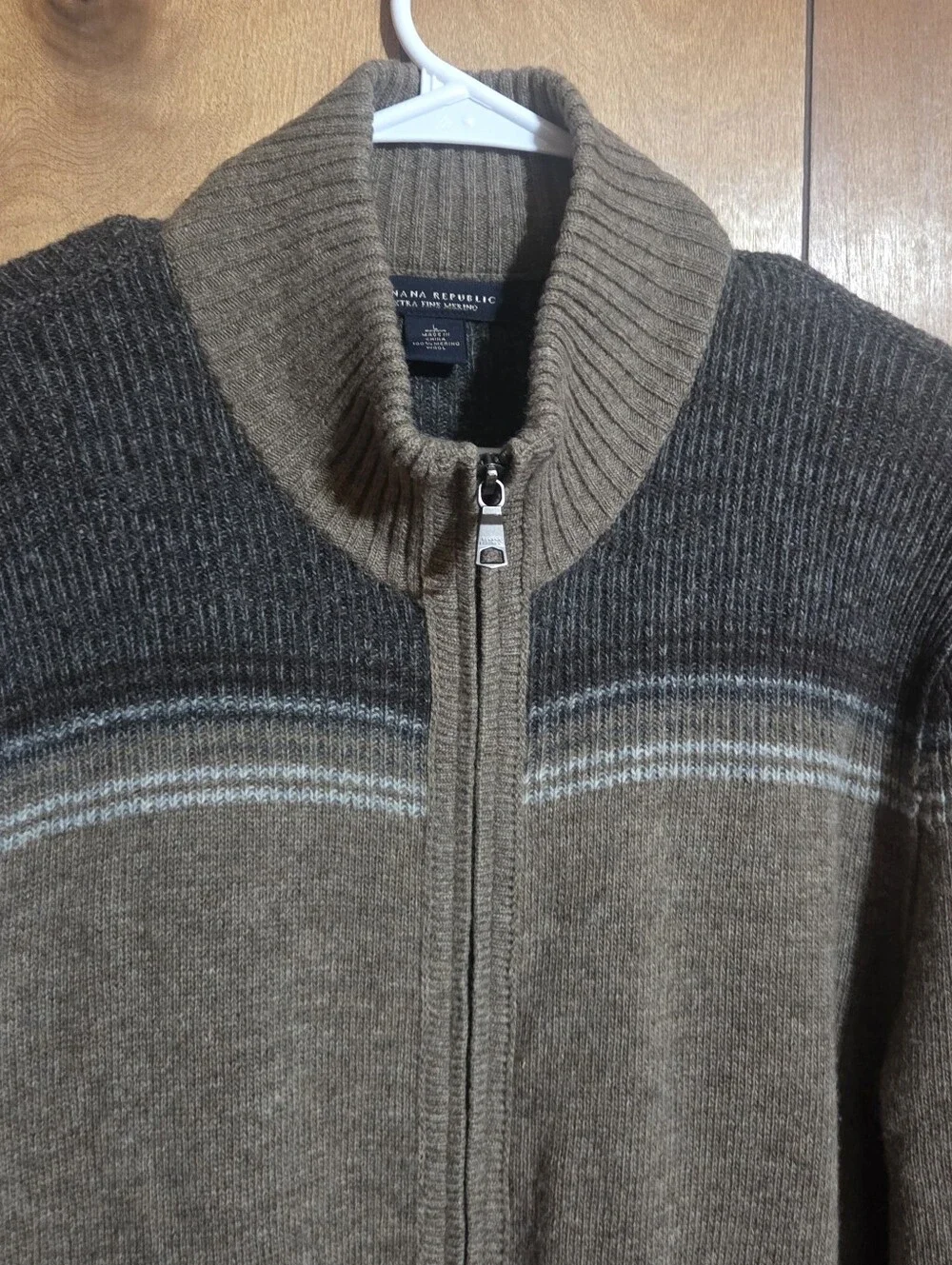 Banana Republic 100% Extra Fine Merino Wool Mens Sweater Zipup Size Large